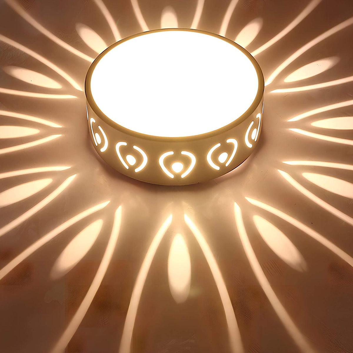 Aurora - LED Ceiling Lamp with Elegant Pattern Projection