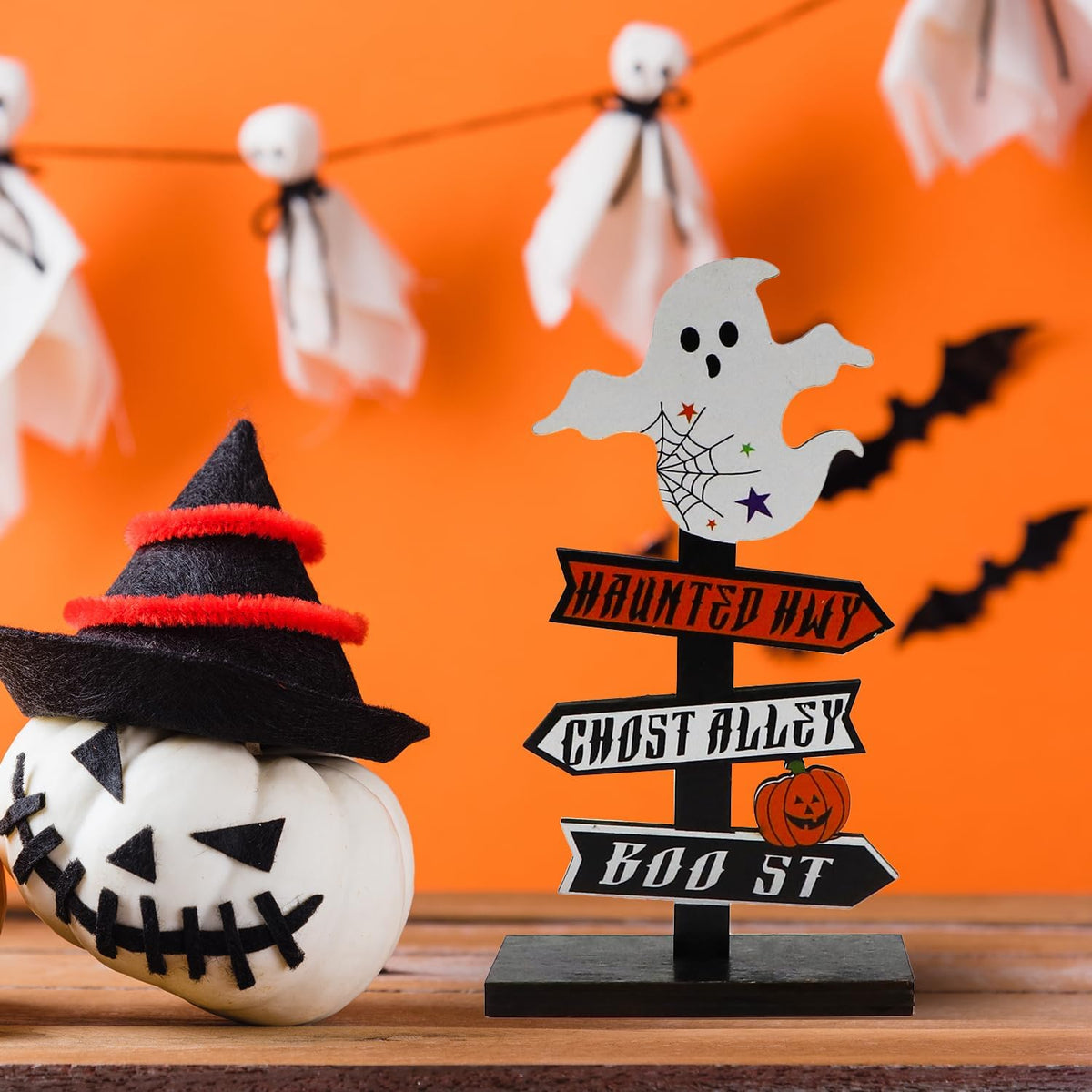 Charming Halloween Signpost - Wooden Indoor Decoration with Ghost & Pumpkin