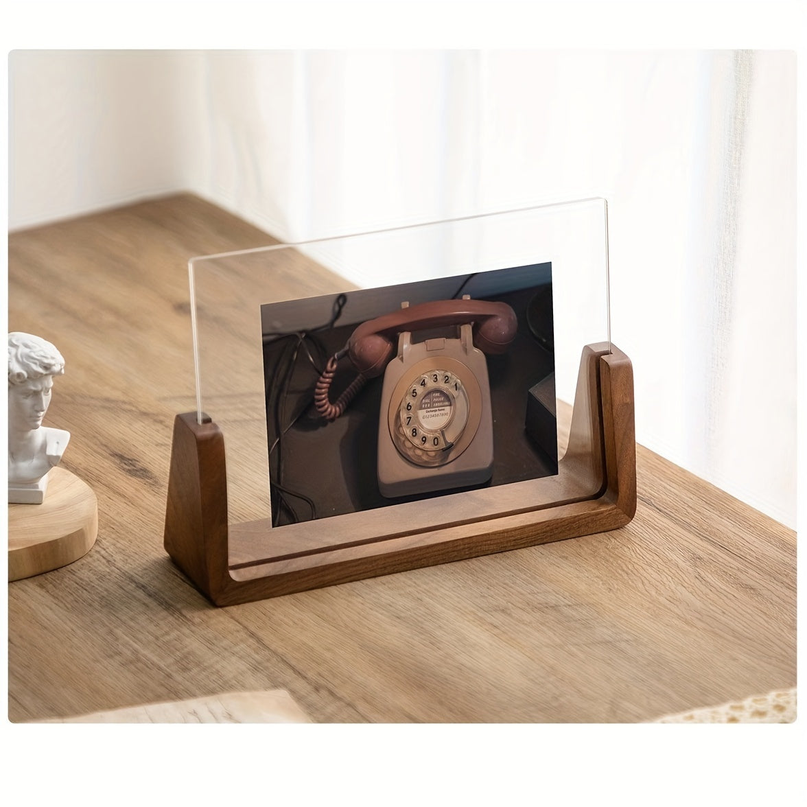 Chic U-Shaped Photo Frame - Modern Acrylic & Wood Design