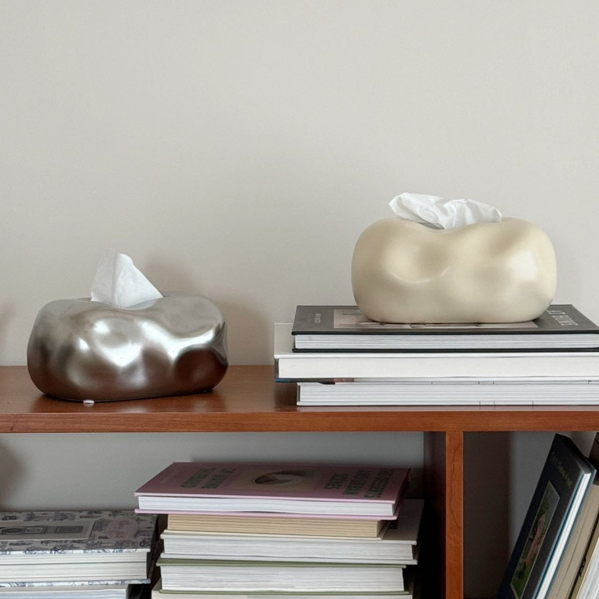 Clever Cloud-Shaped Ceramic Tissue Box Cover for Modern Decor