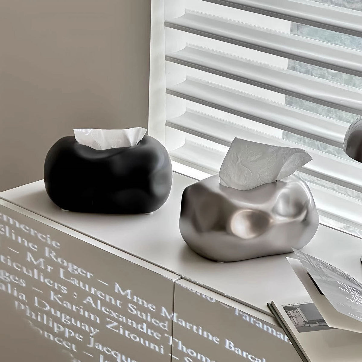 Clever Cloud-Shaped Ceramic Tissue Box Cover for Modern Decor