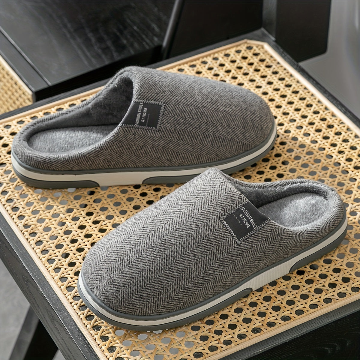 Cozy Men's Herringbone Slippers - Warmth & Non-Slip Comfort