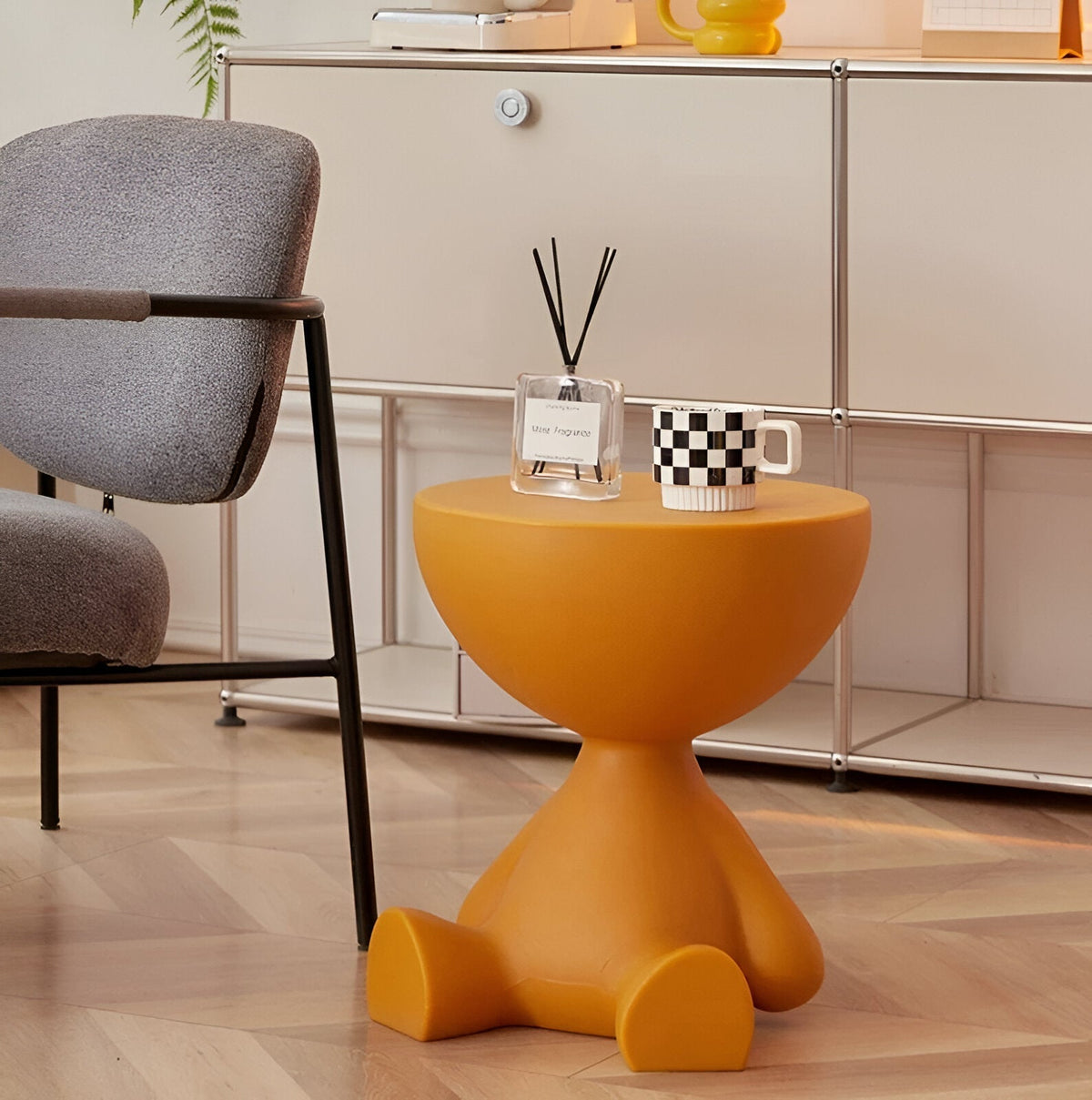 Elegant Round Coffee Table - Timeless Plastic Design for Living Room