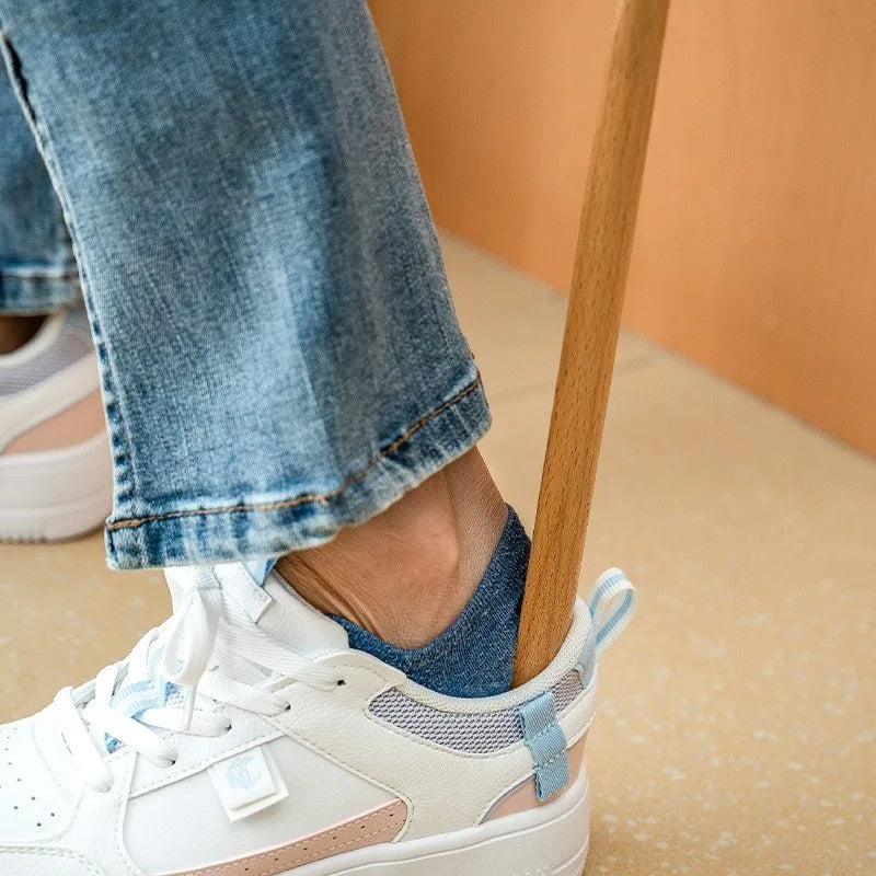ErgoGrip - Long Handled Shoe Horn for Easy Wear and Shoe Protection