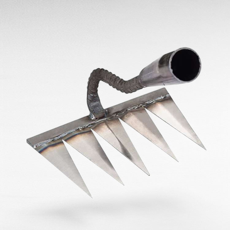LawnLiberator Steel Weed Rake with Deep-Penetrating Tines 9