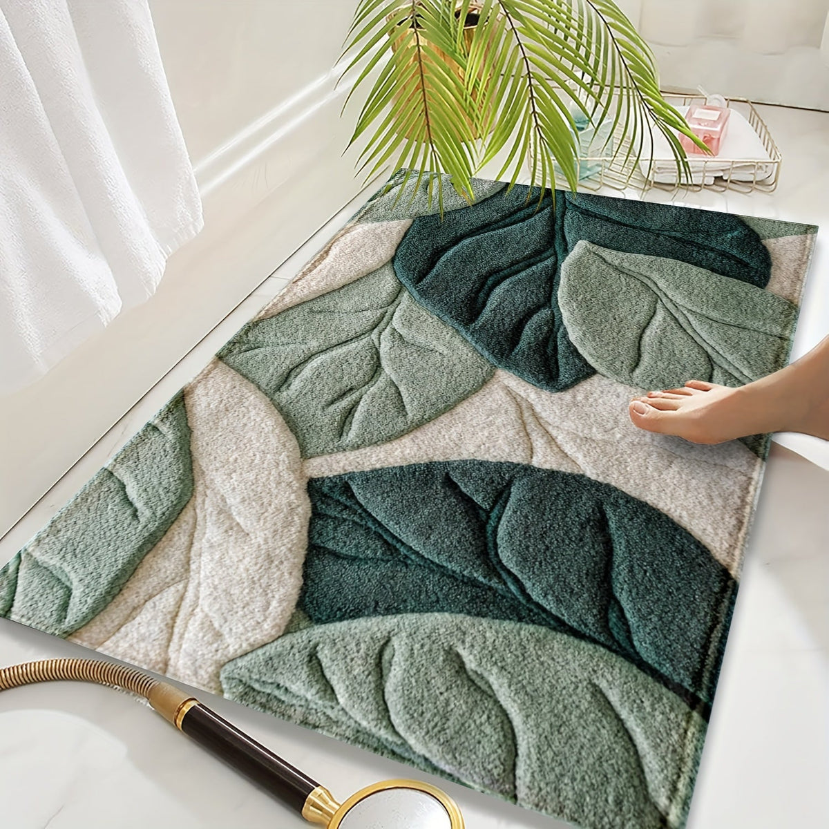 Leaf Pattern Microfiber Bath Mat - Soft, Absorbent & Non-Slip