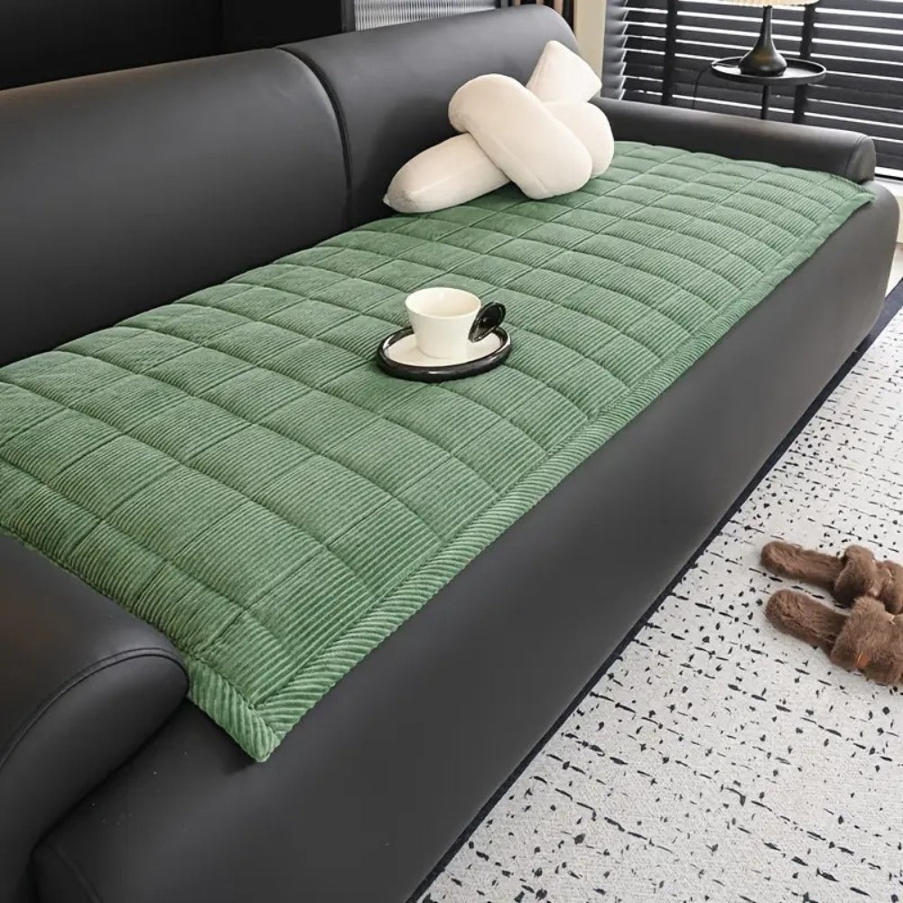 Metro Line - Quilted Couch Cover Mat for Stylish Protection