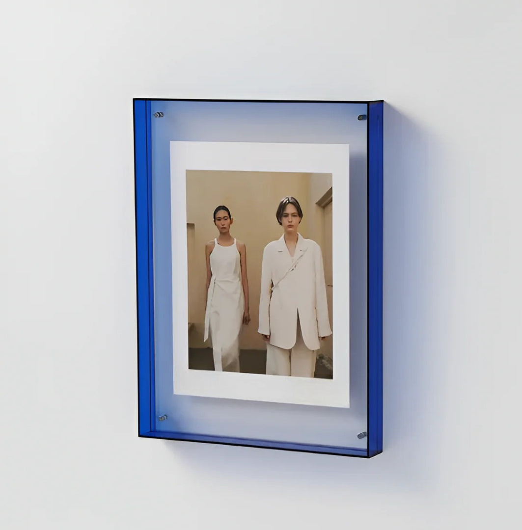 Modern Acrylic Photo Frame - Minimalist Design for Home and Office