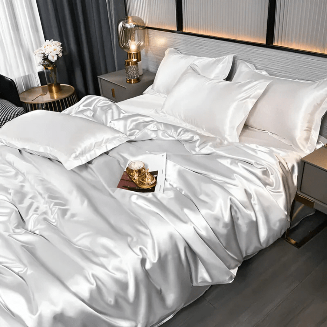 Pureliss - Luxurious Silk Bedding Set with Duvet Covers for All-Season Comfort
