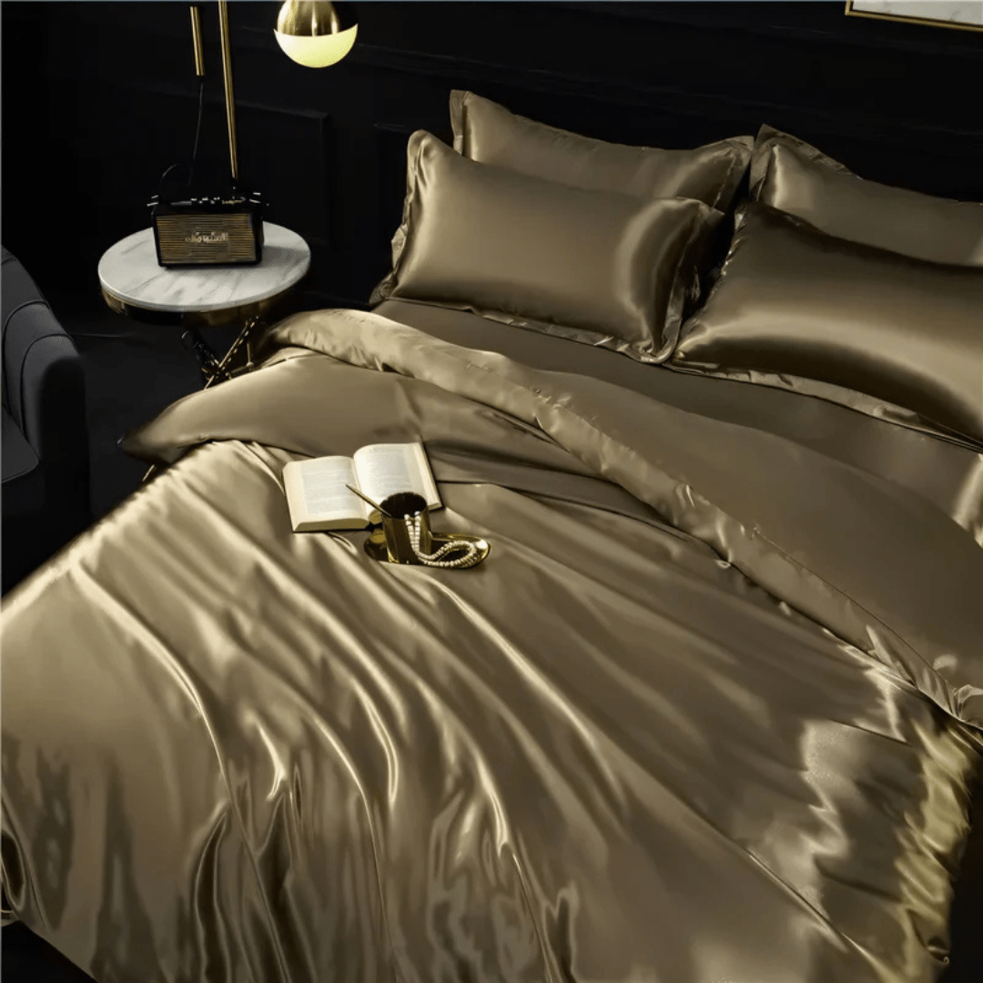 Pureliss - Luxurious Silk Bedding Set with Duvet Covers for All-Season Comfort